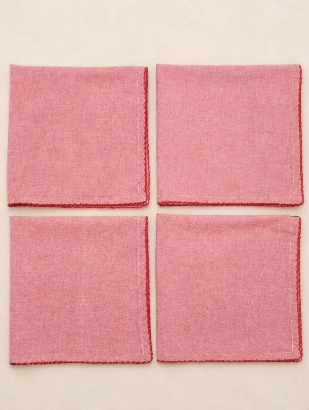 Pier 1 Brick Red Chambray Cotton Napkins Scalloped Edge Set of 4